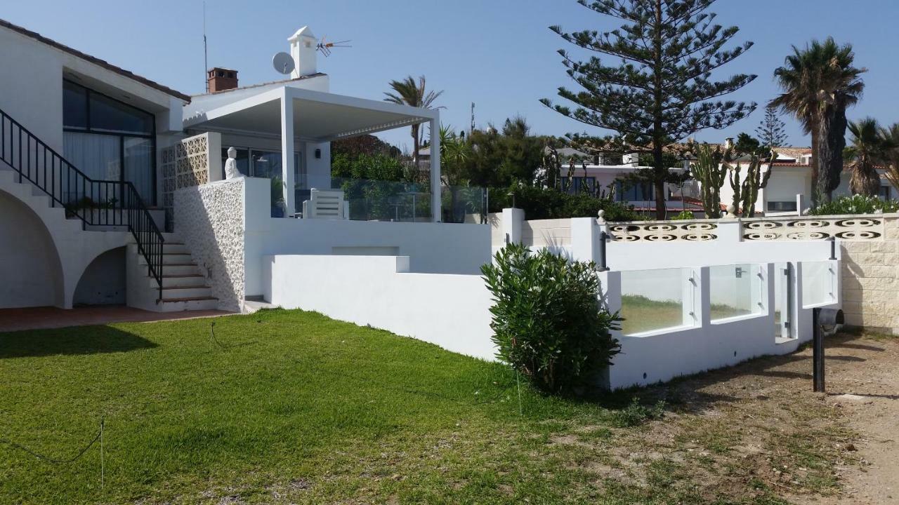 Beach-Front Bahia Dorada Естепона Екстериор снимка