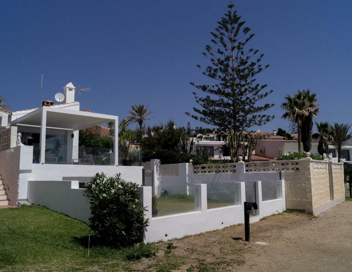 Beach-Front Bahia Dorada Естепона Екстериор снимка